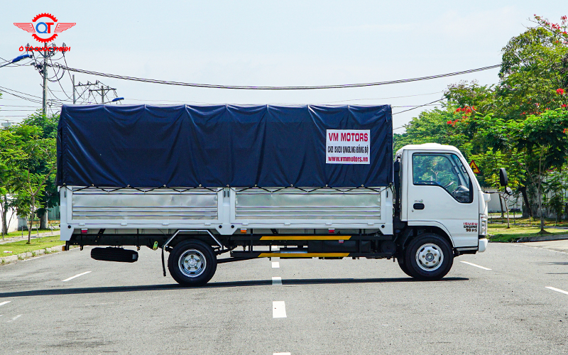 Xe tải Isuzu VM NK490SLL thùng mui bạt
